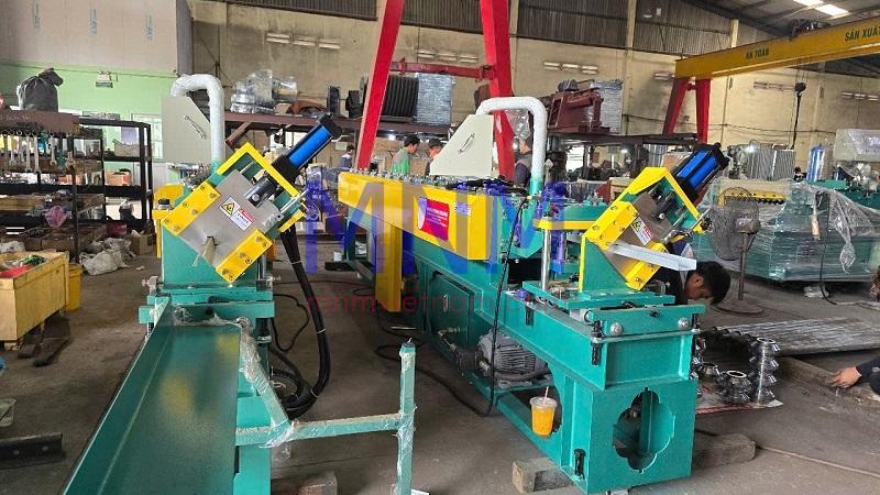 Cách kiểm tra máy cán tôn trước khi nhận hàng – Hướng dẫn chi tiết