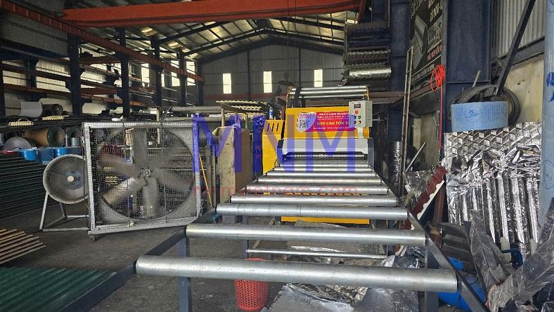 Đánh giá máy cán tôn tự động – Có đáng đầu tư không?