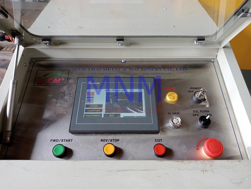 Giải thích về hệ thống điều khiển PLC trong máy cán tôn