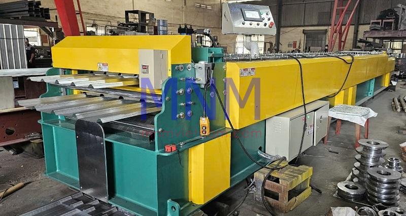 Sự khác biệt giữa máy cán tôn nhập khẩu và sản xuất trong nước