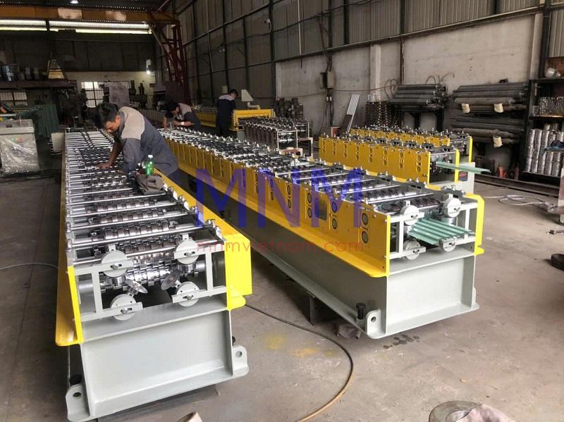 Máy cán tôn có thể cán được những loại tôn nào? Giải thích chi tiết