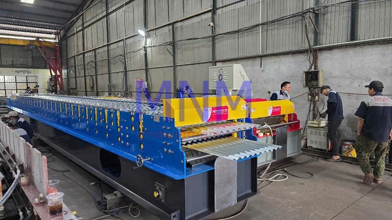 Ưu điểm vượt trội của máy cán tôn 2 tầng trong ngành xây dựng