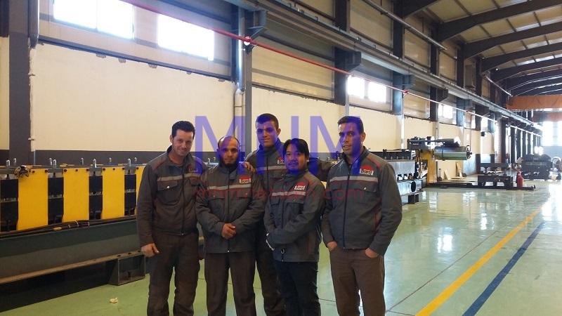 Câu chuyện khách hàng: Xưởng A tăng doanh thu 40% sau khi mua máy cán tôn từ MNM